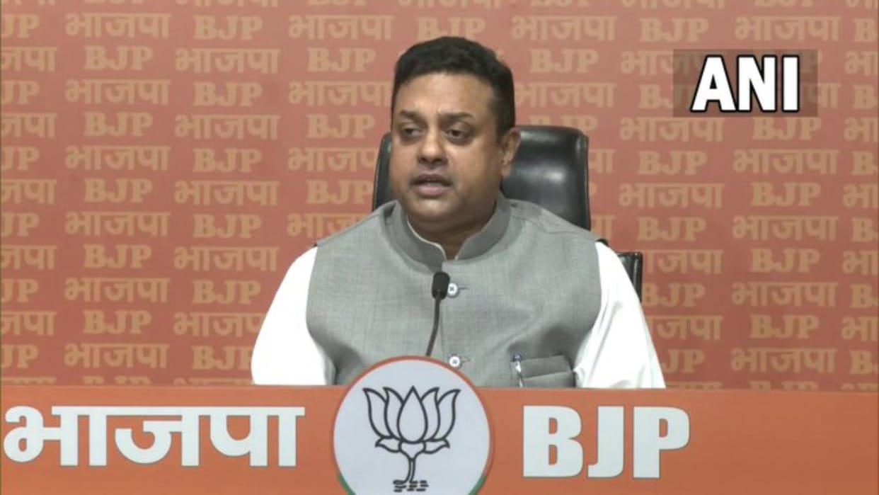 rahul gandhi present day mir jafar of indian politics demand apology by sambit patra