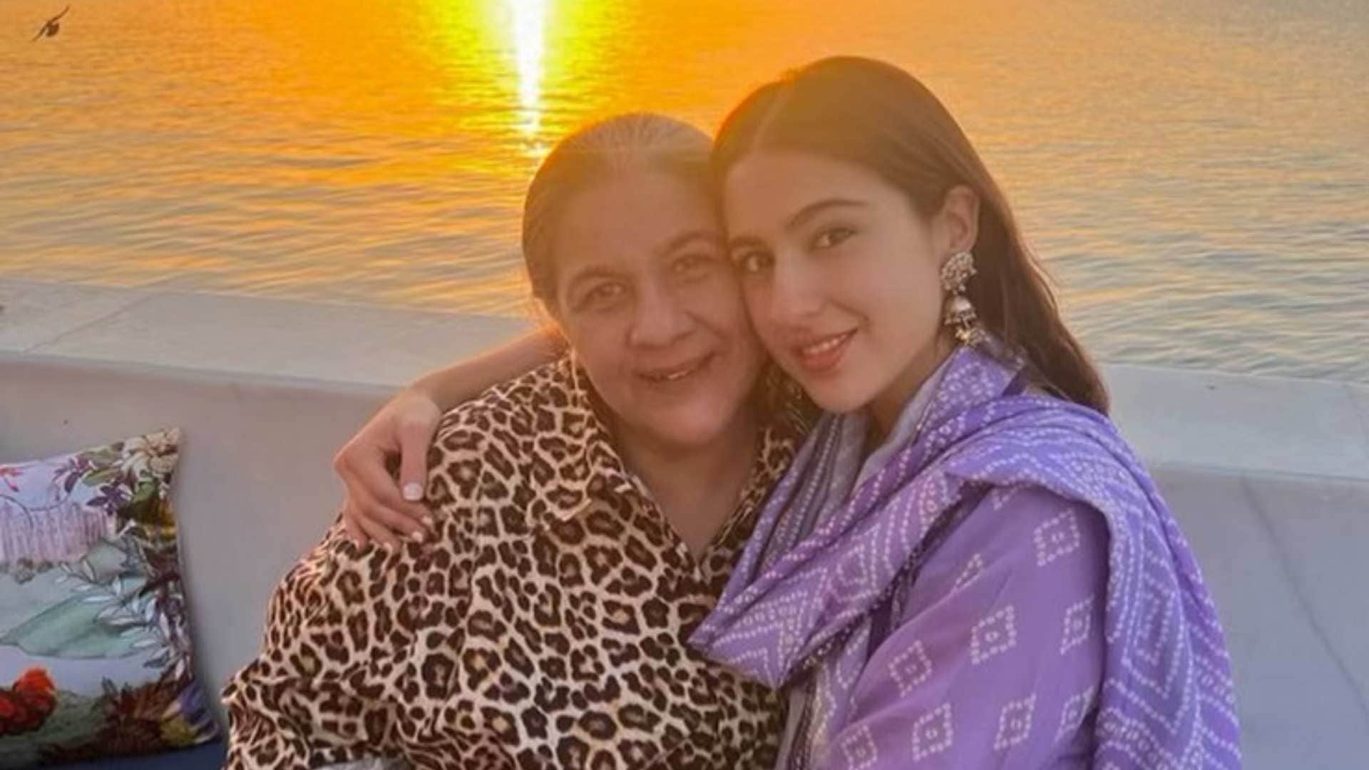 mother Amrita reaction on Sara Ali Khan breakup will be stunned to know Gaslight Promotion