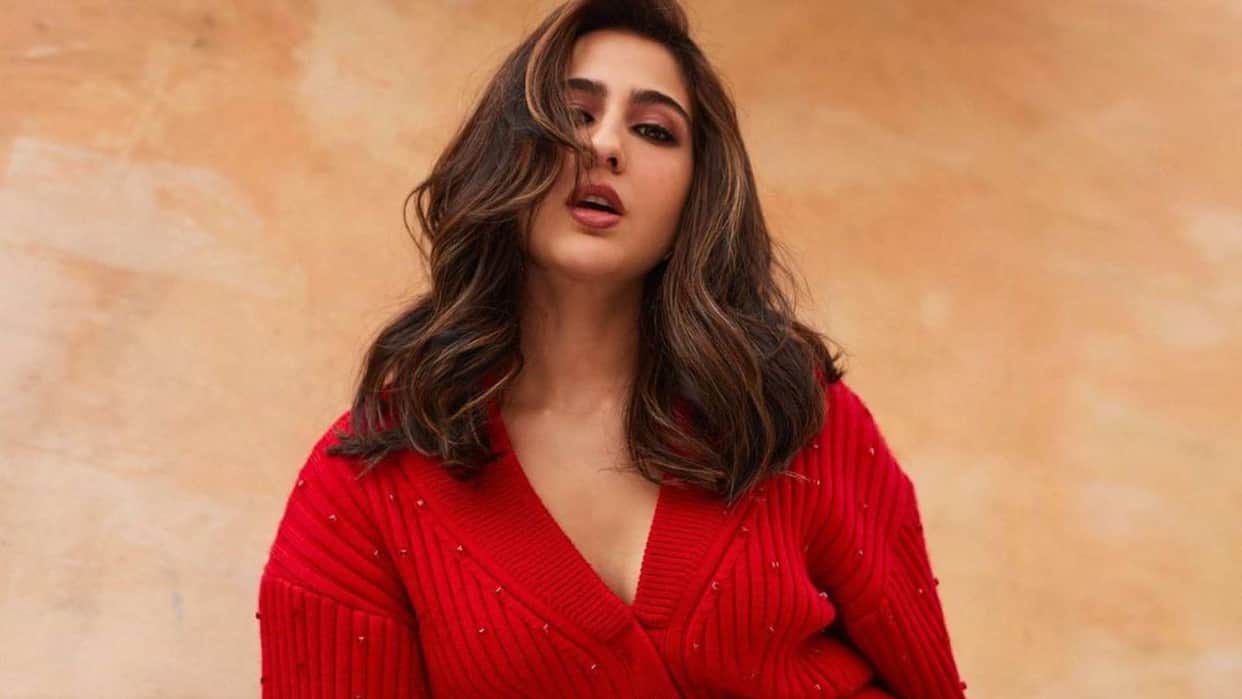 sara ali khan rejected from oxford unversity video viral on social media see users reaction