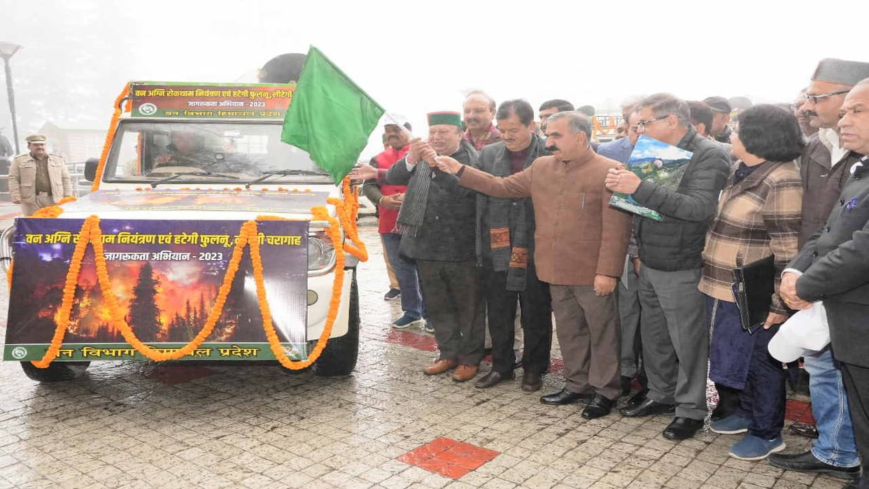 World Forestry Day: Chief Minister started the campaign 'Hategi Fulnu ,lautegi chauragaha'