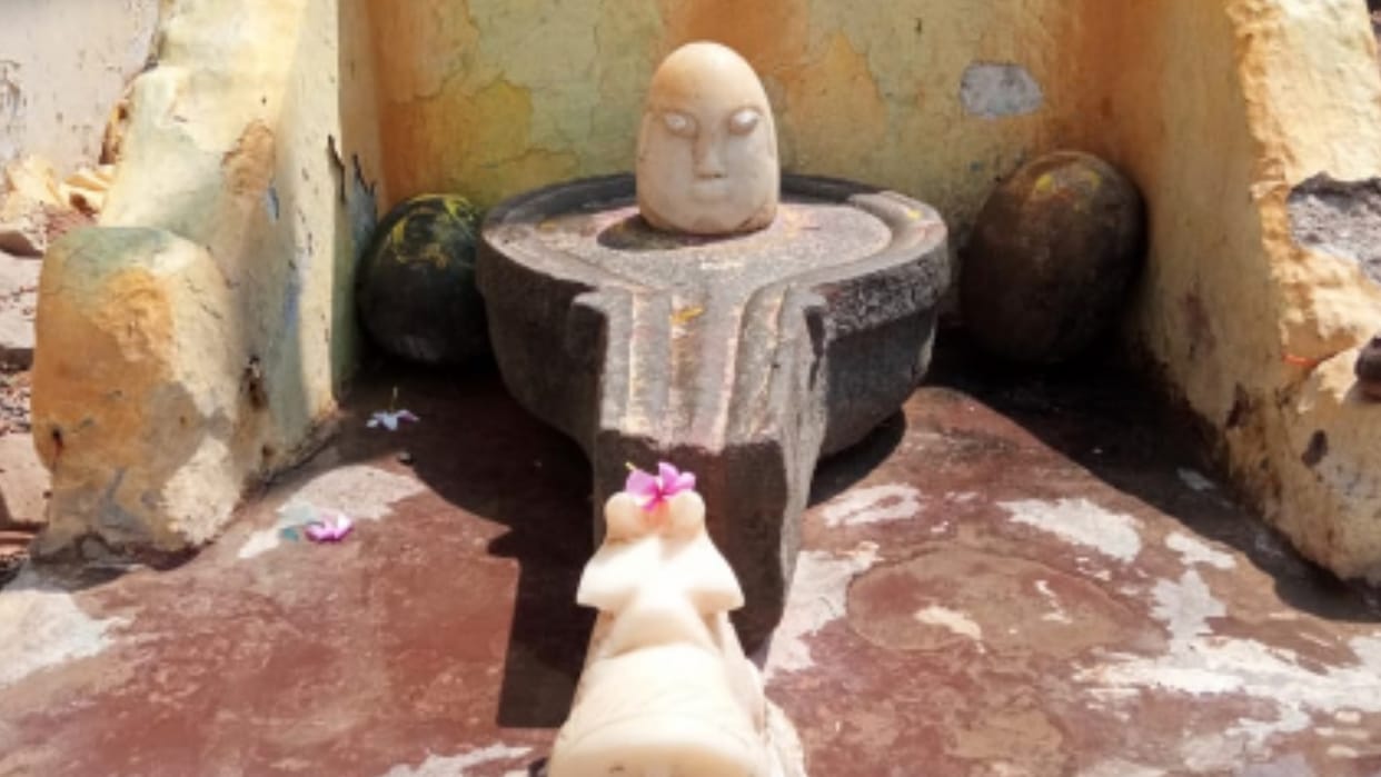 Shivling was 'stolen' in Damoh, police found and restored it before the atmosphere deteriorated
