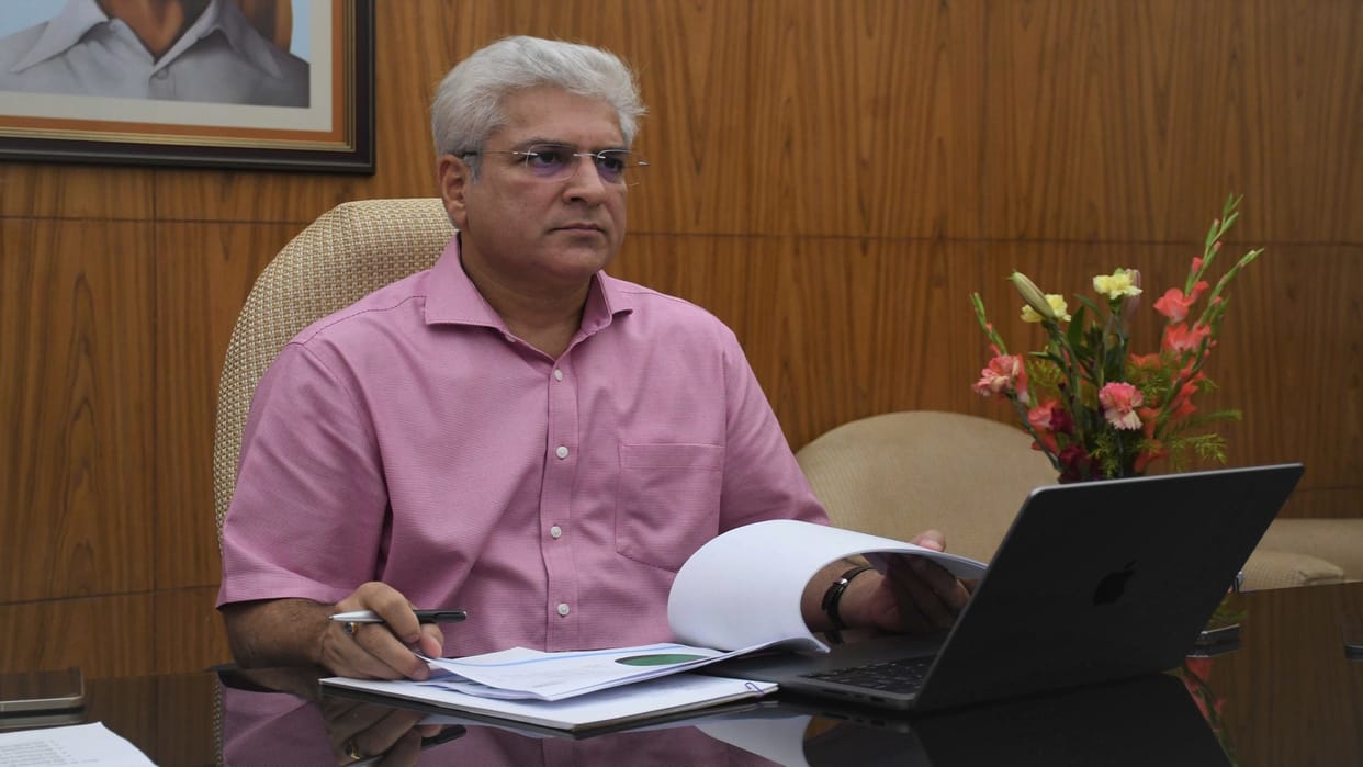Delhi Outcome Budget Food Supply Department on top and Energy Department s worst performance