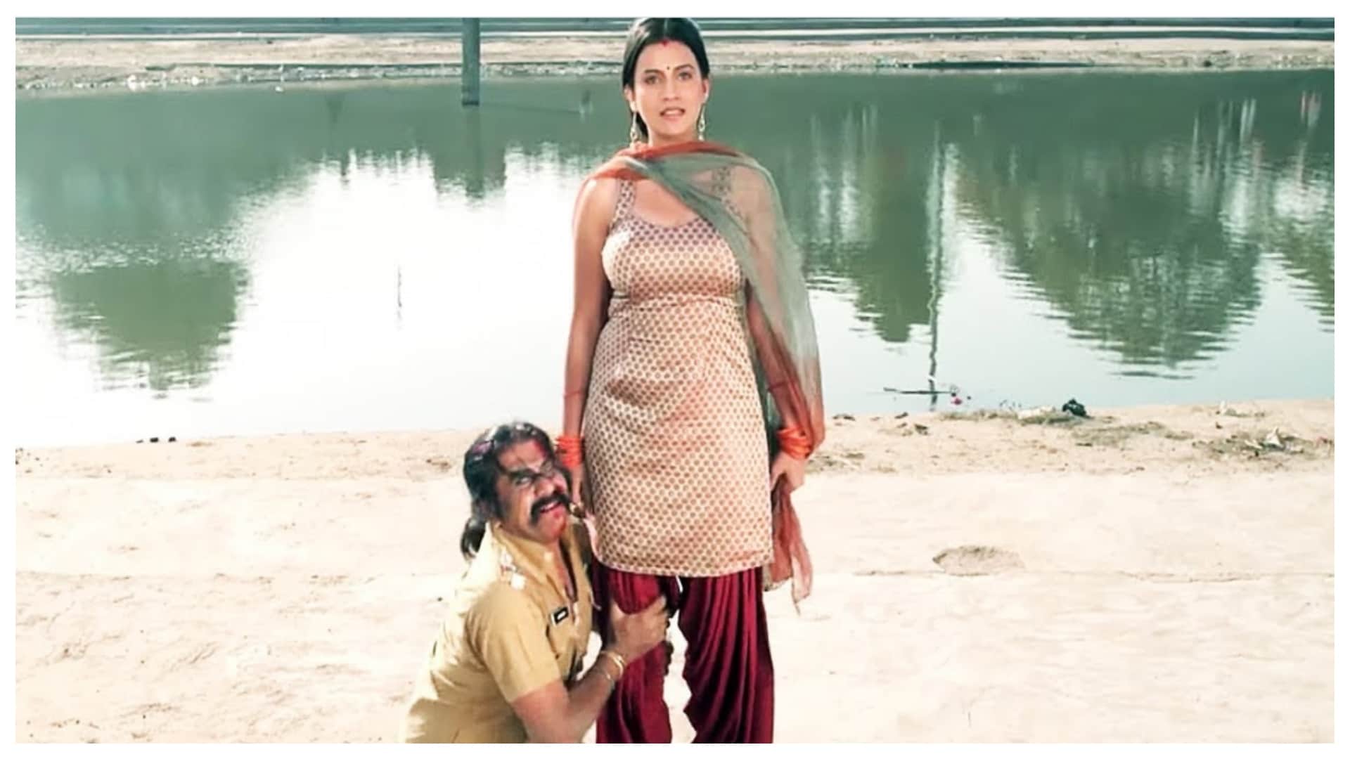 from Rani to Akshara Singh These Bhojpuri Actress Played Action Roles Like Kajal Raghwani in Naam Badnaam