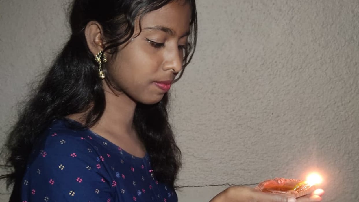 class 10th girl student dies due to electrocution in chhattisgarh bhilai