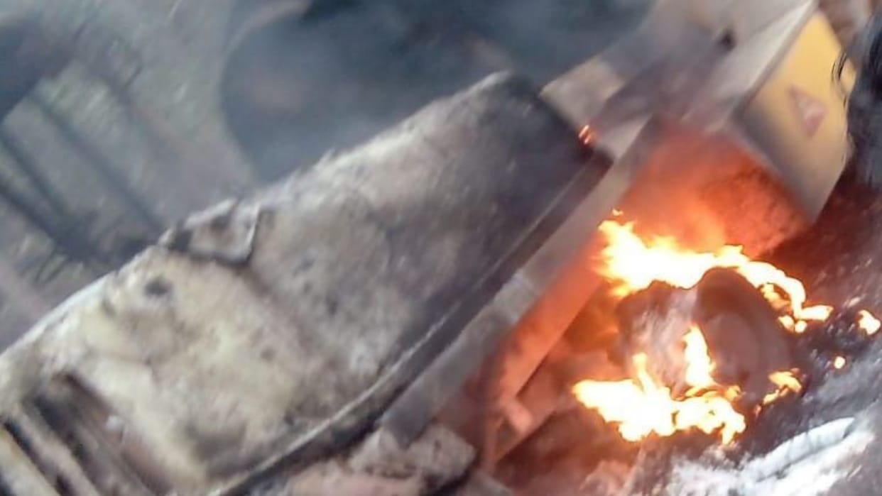 chhattisgarh Naxalites set fire to five vehicles engaged in road construction work in Kanker