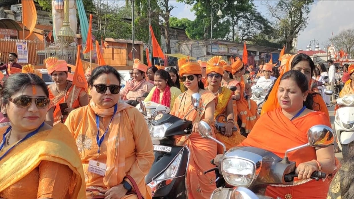 women take out scooty rally in jagdalpur on Chaitra Navratri