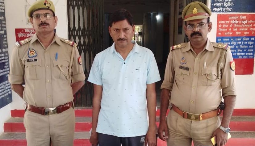 History sheeter close to Mafia Ateeq Ahmed on remand, rifle and revolver recovered, search for Jarrar continue