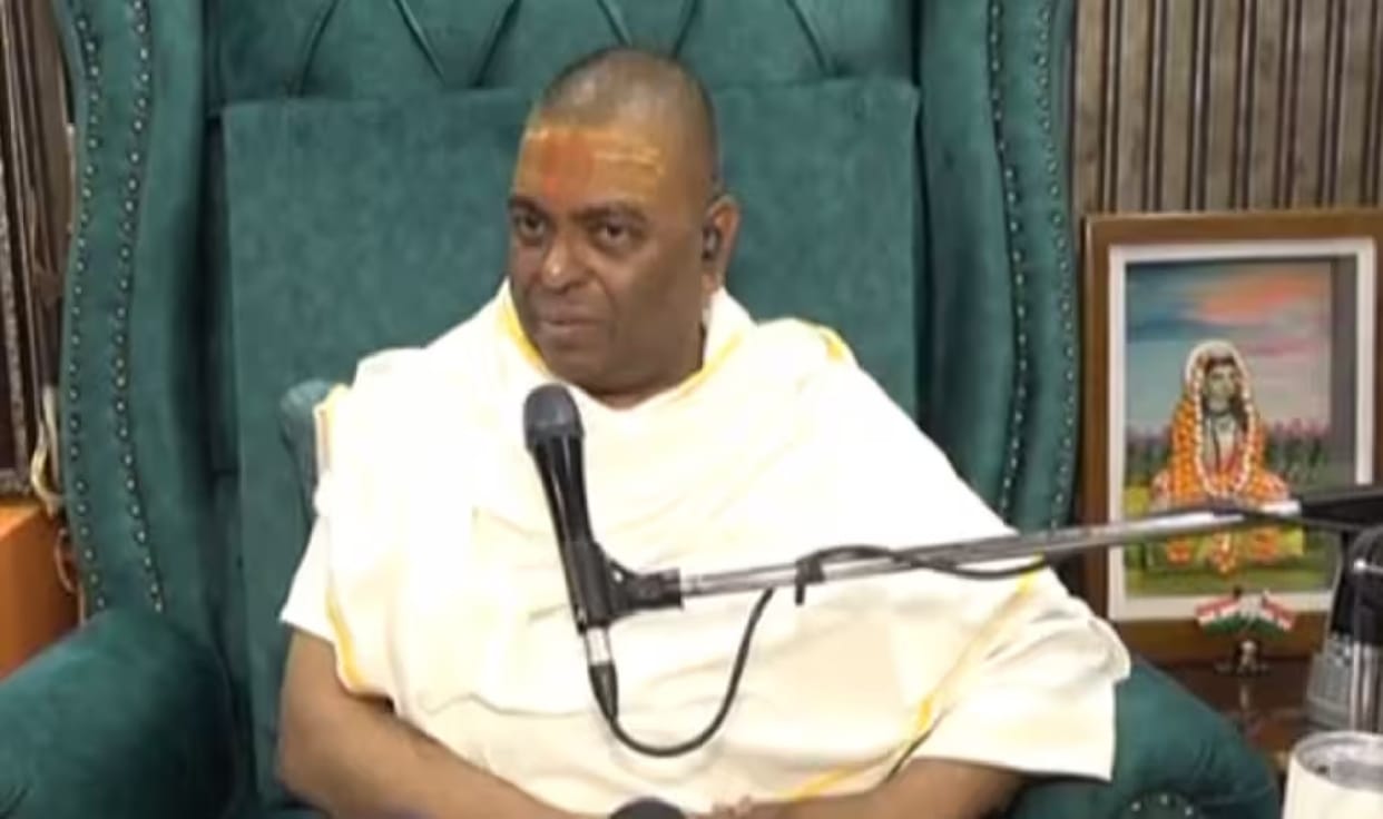 Karoli Baba Case, Advocate now complains against Baba, said talks against religion live