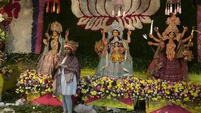 Chaitra Navratri 2023 mata vaishno davi temple katra decorated with  42 trucks fruits and flowers
