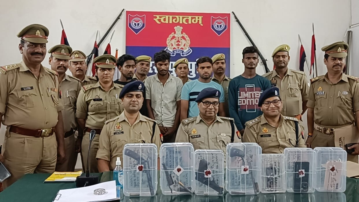 Four suppliers selling illegal weapons were caught again