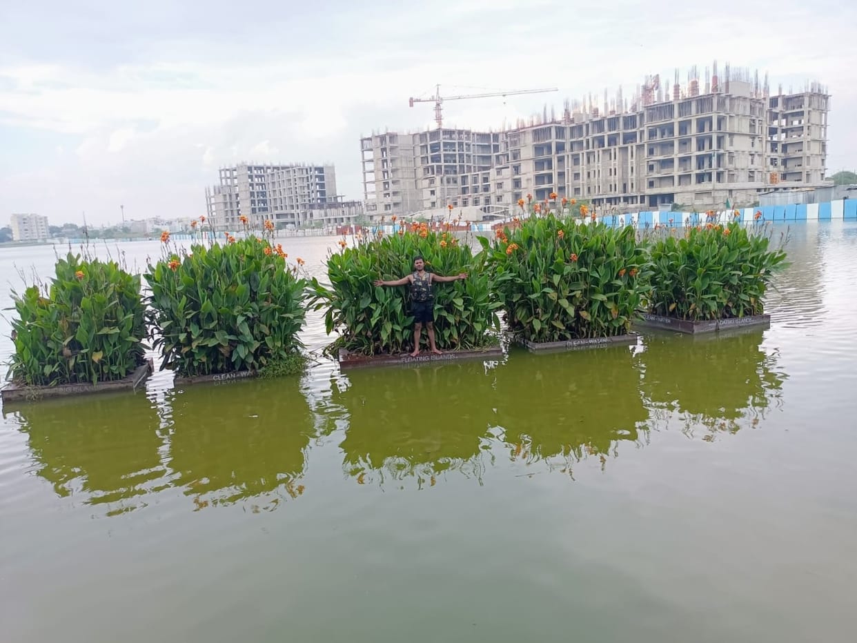 IITian cleans Peeplyahana pond with wedding gift