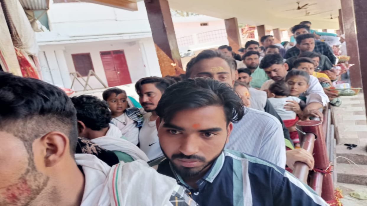 Navratri 2023: Devotees visited the famous Siddhapeeth Shakambhari Devi temple