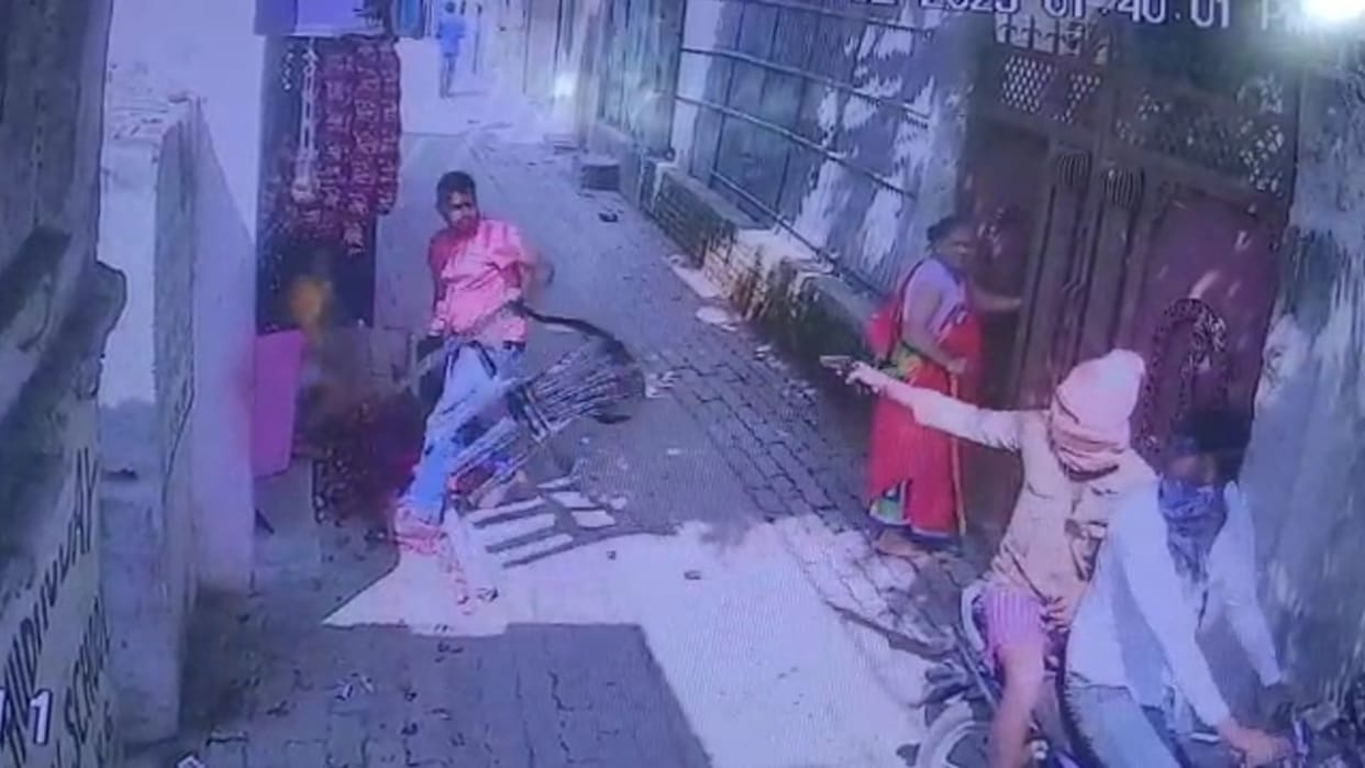 Bike riding miscreants opened fire on a grocery businessman in broad daylight in Saharsa