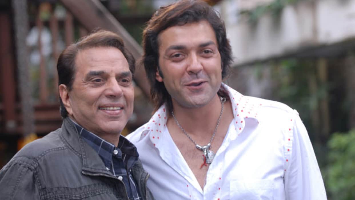 Superstar dharmendra shared bobby deol workout video actor asking role for his son goes viral watch here