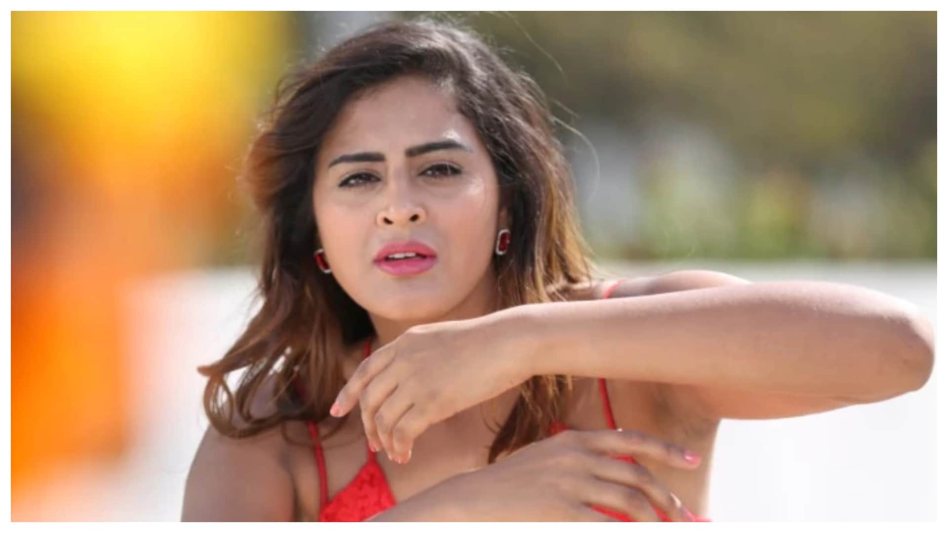 from Rani to Akshara Singh These Bhojpuri Actress Played Action Roles Like Kajal Raghwani in Naam Badnaam