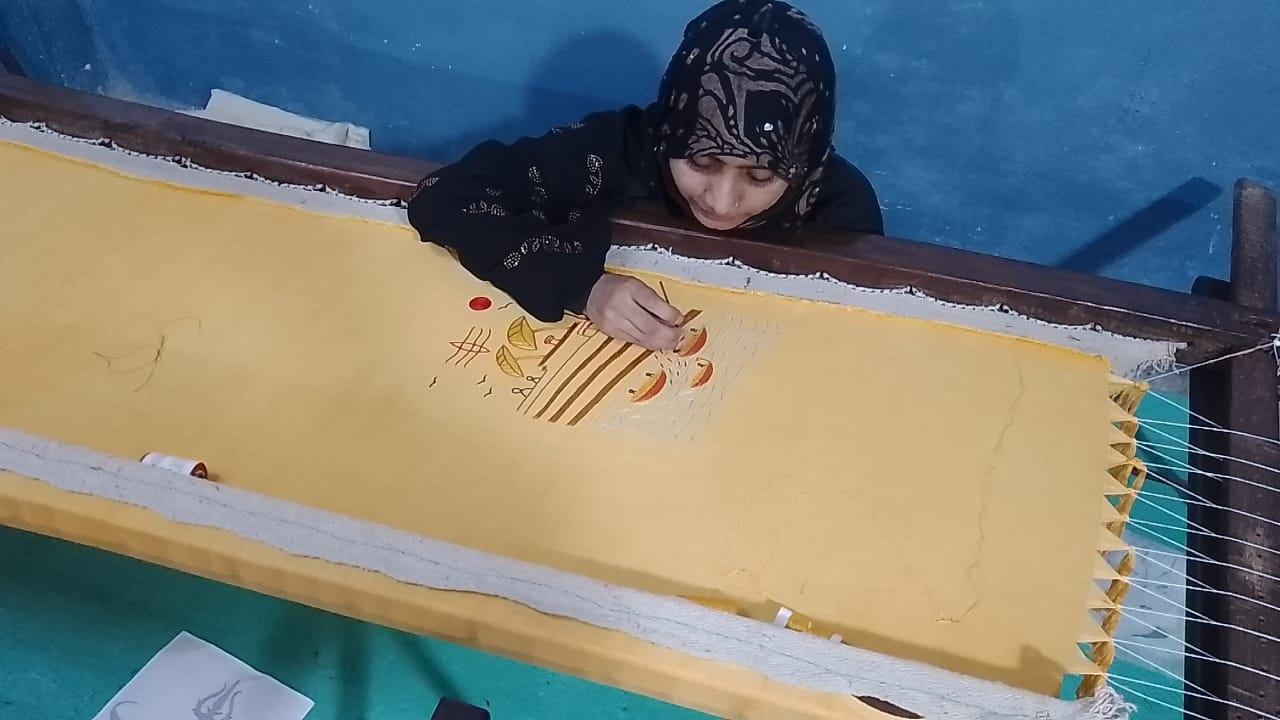 PM Modi Varanasi Visit welcomed with Angavastram made by Muslim craftsmen see photos