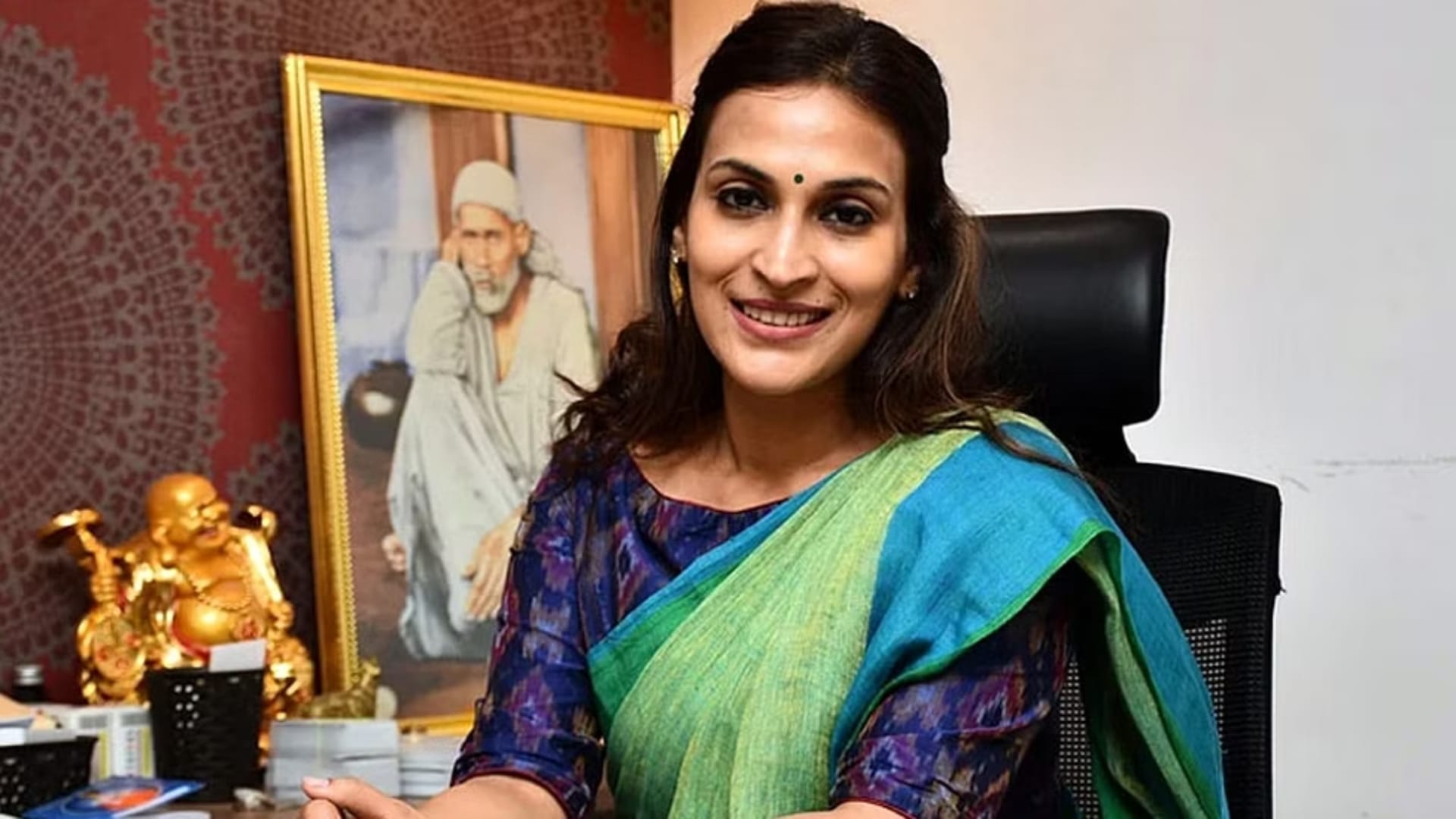 Rajinikanth Daughter Aishwaryaa Rajinikanth Maid Ishwari and Driver Arrested After Stolen Jewellery From house