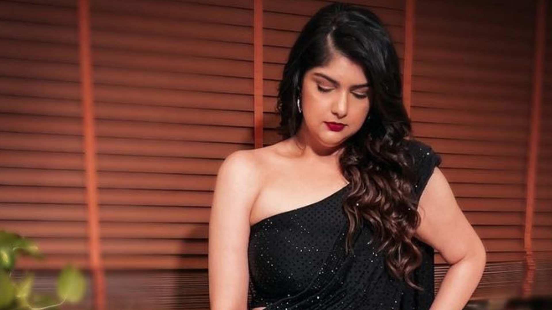Anshula Kapoor flaunted curvy figure wearing monokini Janhvi Khushi were stunned after seeing the pictures