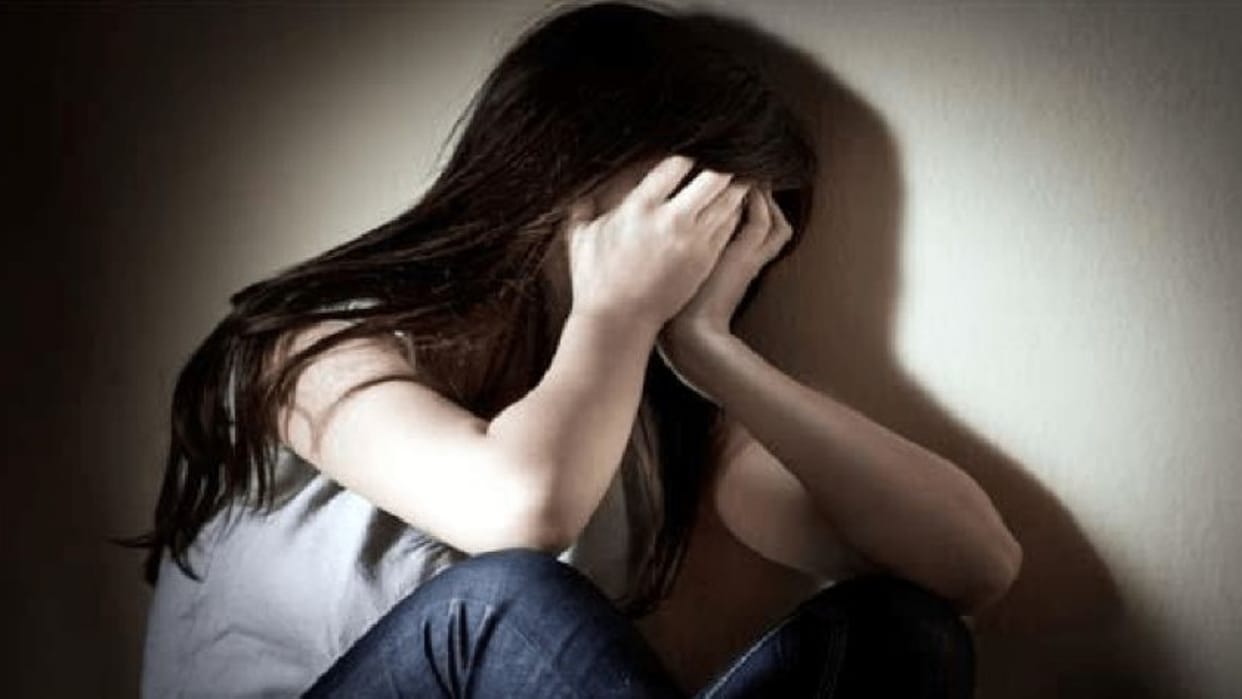 Kanpur: blackmailing a high school student, a minor forced her to marry