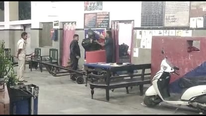 Bomb in Gwalior Express: Bomb Disposal Squad found 20 KG gunpowder and steel plates from 4 bags