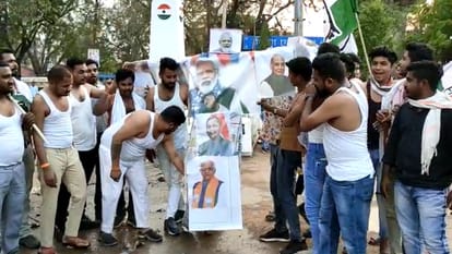 chhattisgarh youth Congress burnt bjp leaders effigies on rahul punishment in balod