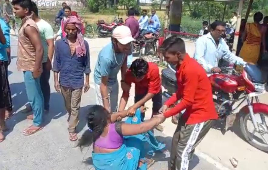 Bihar: p. Accident in Champaran, 2 killed; Tractor crushes student in Bettiah, youth enters trolley in Bagaha