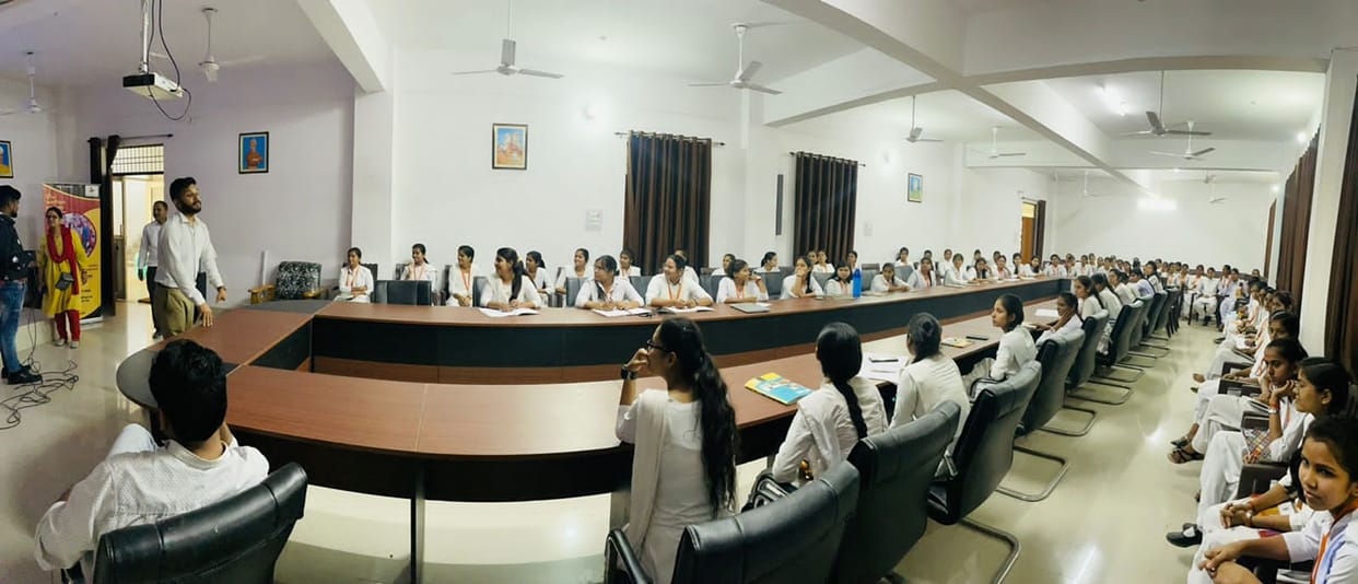Cyber Crime: To avoid cyber fraud, take care of these things, UP police gave special tips