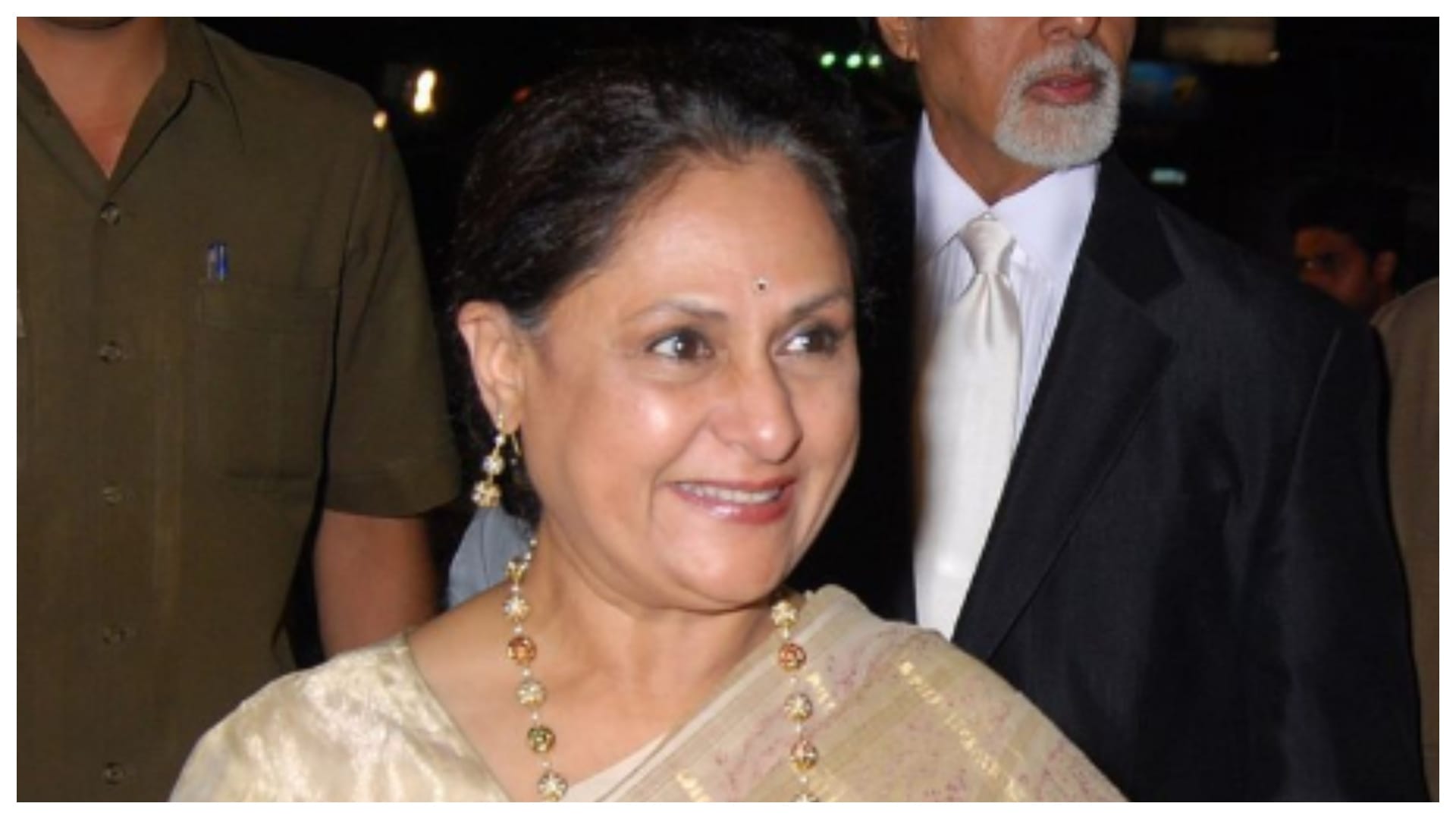 Rekha likes Kanjivaram Sarees Amitabh Bachchan Always gifted this To wife Jaya But she Never Liked it