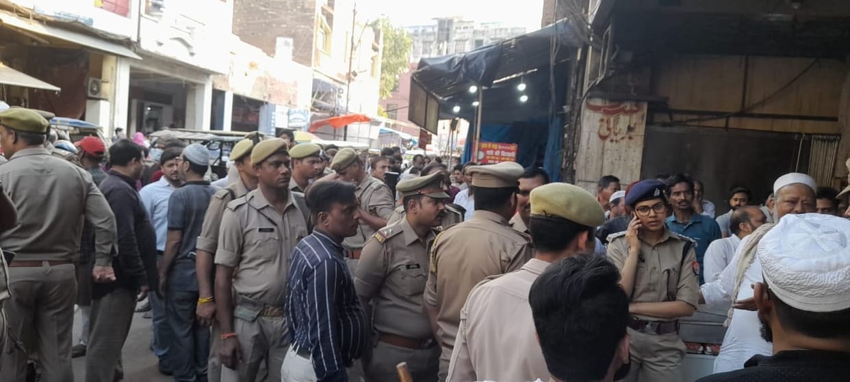 Mukhtar Babas restaurant sealed, samples taken of many food products, five shops already sealed