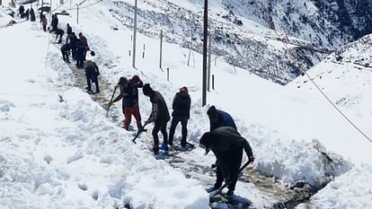 Avalanche alert in chamoli uttarakhand Snowfall in high altitude areas Weather news read more updates in hindi