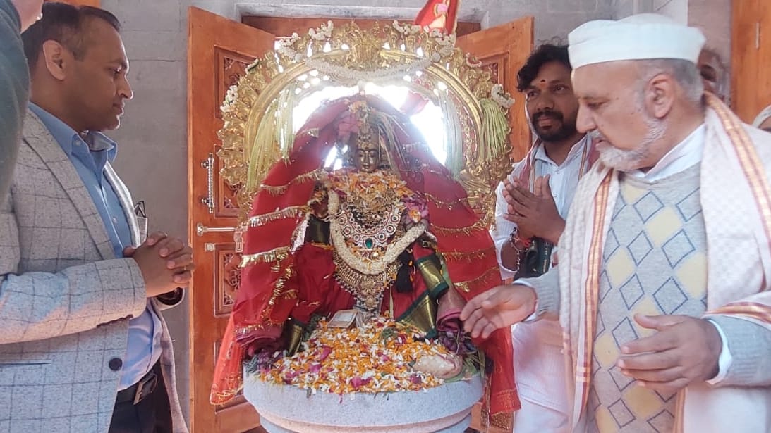 Kupwara: after decades the Panchloh idol of Mata Sharda installed in the newly constructed temple