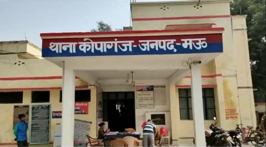 Save me from my step mother sir Teenager reaches police station with younger brother