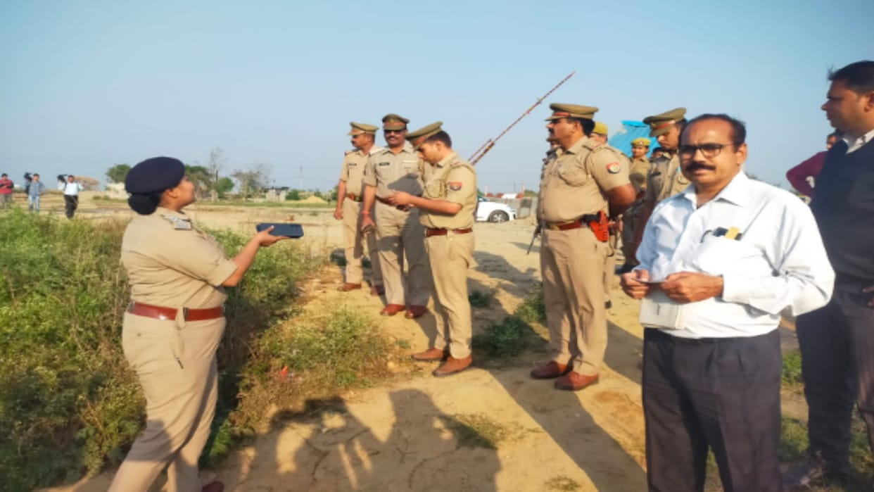 The police attached property of nine crores of former minister Yakub Qureshi in Meerut