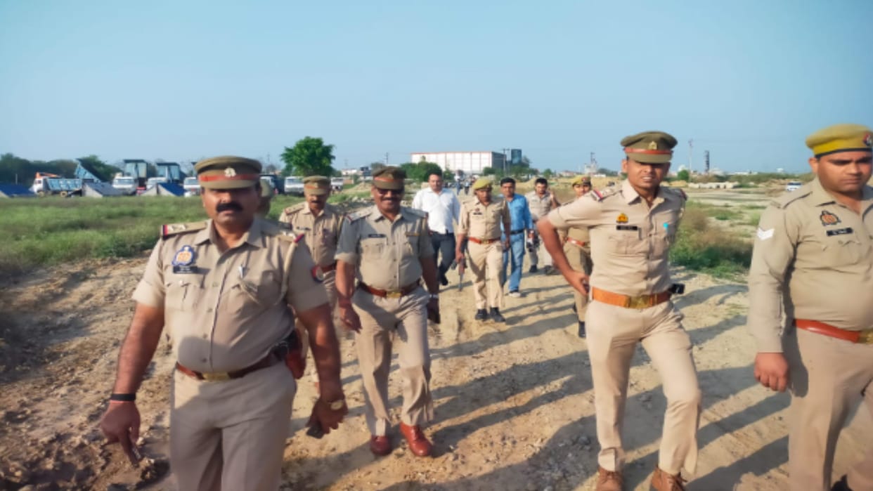 Meerut News : SP MLA Shahid Manzoor brother 24 bighas of land has attached by officers