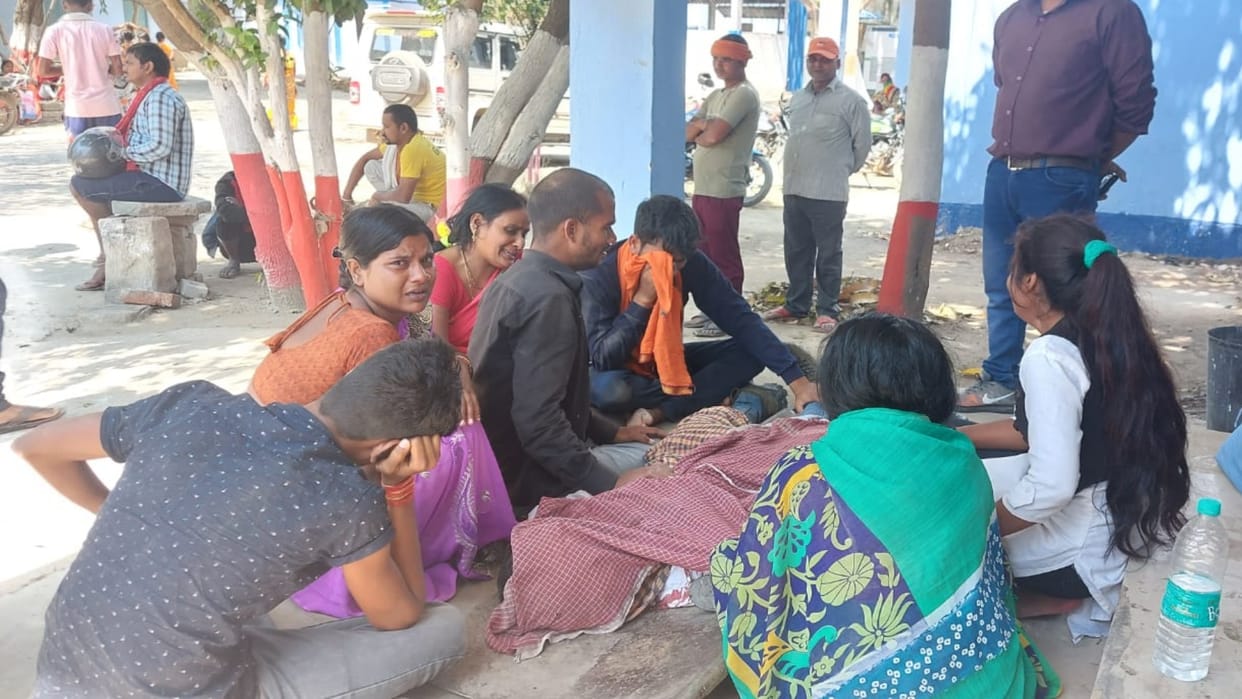 Nalanda Road Accident Uncle-niece Died in road accident another injured