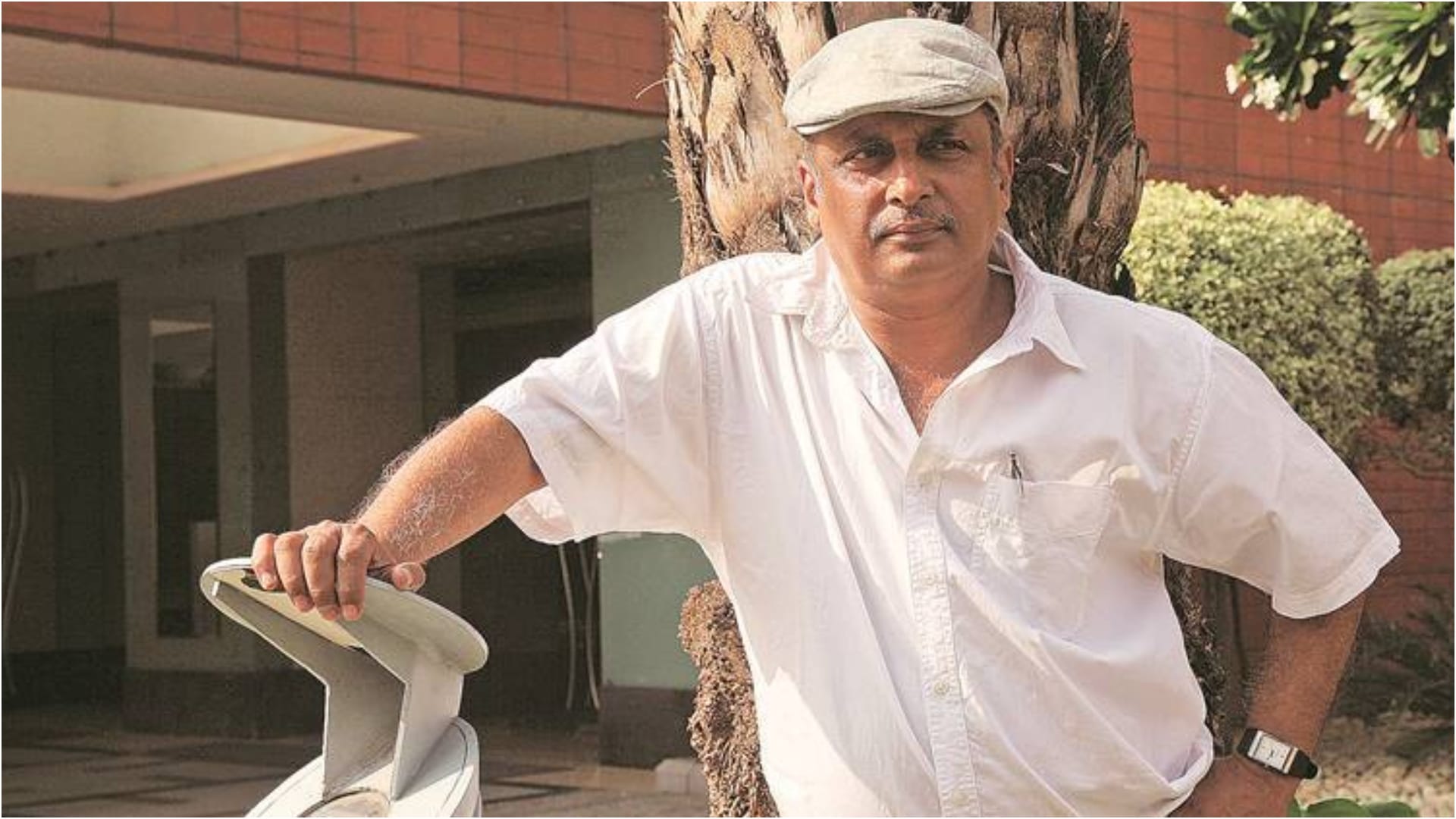 Piyush Mishra Dedicated His Autobiography Tumhari Aukat Kya hai Piyush Mishra To his fans