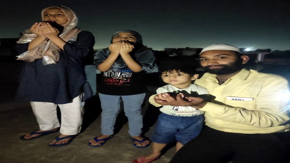 Congratulations as soon as moon seen Ramadan started