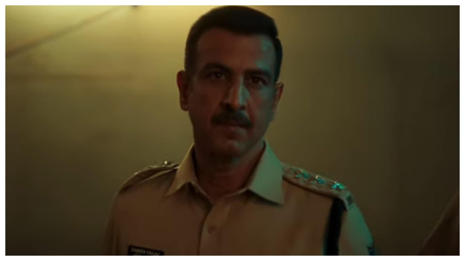 गुमराह, गुमराह ट्रेलर, मृणाल ठाकुर, रोनित रॉय, आदित्य रॉय कपूर
