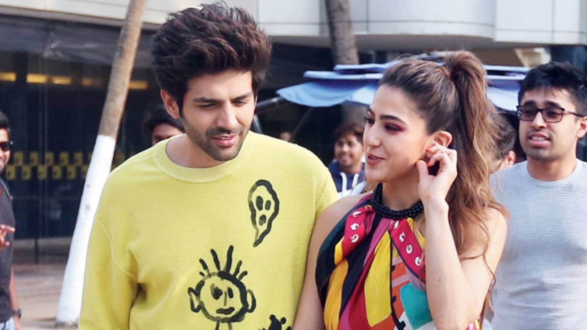 Sara Ali Khan is a fan of this specialty of Kartik Aaryan surprised by the public announcement Gaslight Promot