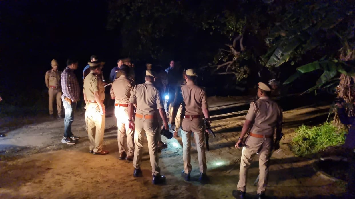 A man shoots his servant in maholi kotwali in Sitapur.