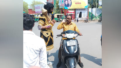 tv actor to be Yamraj made people aware to follow traffic rules in Agra