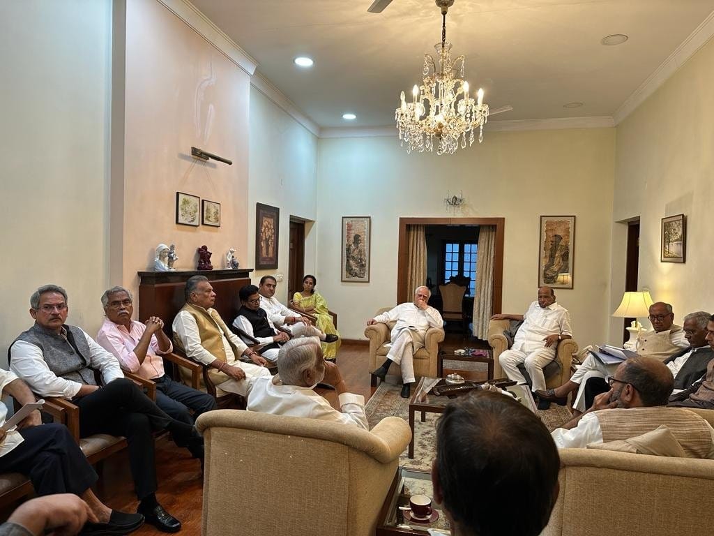 Meeting of Opposition leaders at the residence of NCP chief Sharad Pawar