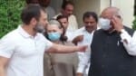 संसद के बाहर राहुल गांधी, सोनिया गांधी और मल्लिकार्जुन खरगे।