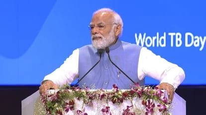 बनारस पर PM Modi का ट्वीट वायरल: यूजर ने लिखा- काशी जाने के ये हैं 10 कारण, पीएम ने दिया ये जवाब PM Modi's tweet on Banaras went viral: User wrote - Why go to Kashi for these reasons, PM gave this answer