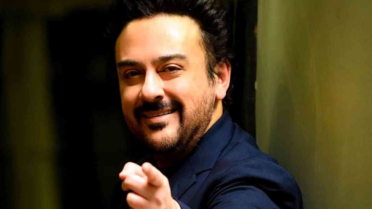 Bollywood Singer Adnan Sami talk about Indian Citizen Ship and Give A fitted Answer To Pakistani Troller