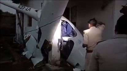 glider crash in Dhanbad Jharkhand Hindi news