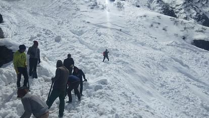 Kedarnath Dham: Road closed due to avalanches in many places see places