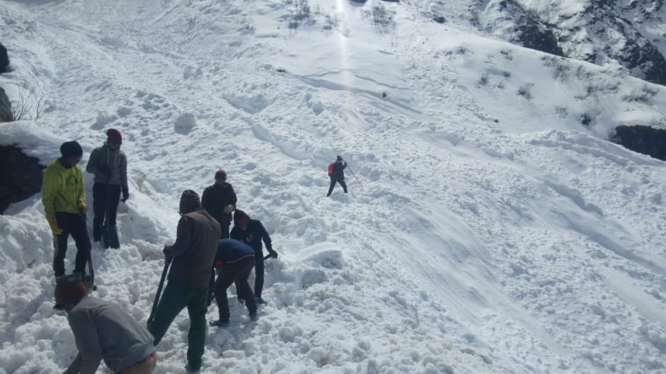 Kedarnath Dham: Road closed due to avalanches in many places see places