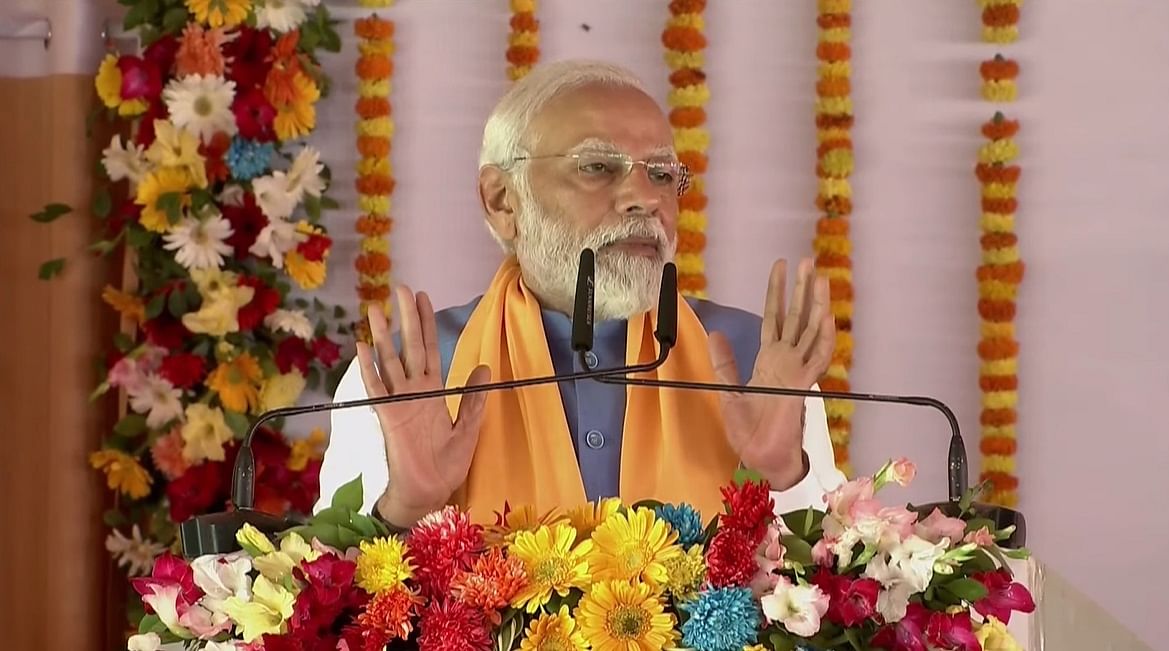 Pm Narendra Modi Varanasi Visit Live Updates Today Will T Projects Including Ropeway Amar