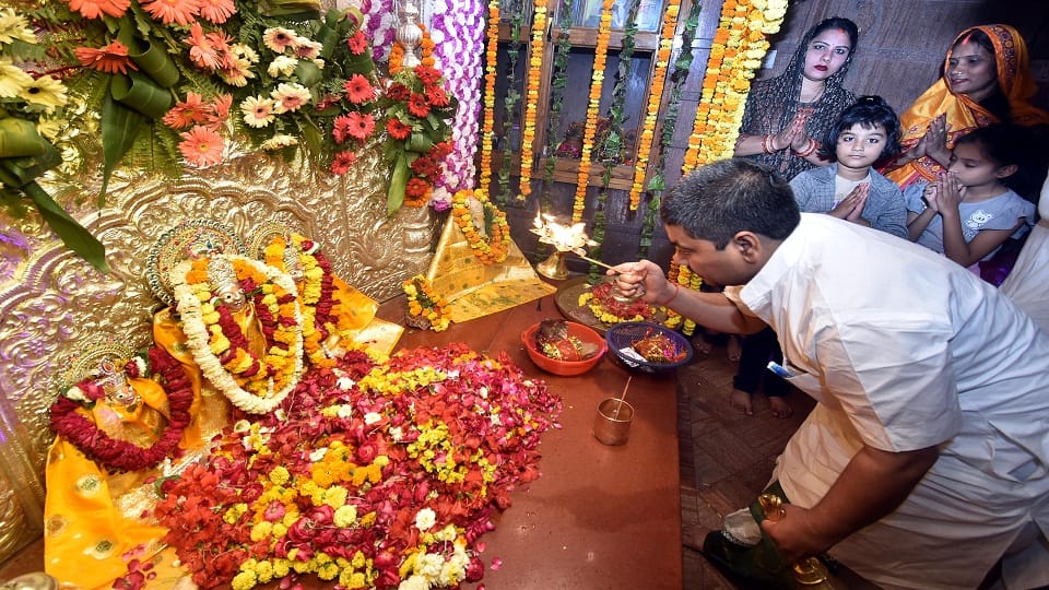 Shaktipeeth Lalita Devi: finger of Sati hand fell on the banks of Yamuna